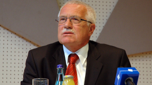 Exprezident Klaus bude debatovat v Divadle na Šantovce