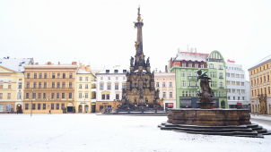 Olomouc během noci pocukroval sníh