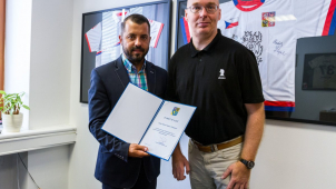 Kraj ocenil mistra republiky ve Fischerových šachách