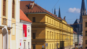 Hanácká kasárna jdou potřetí do aukce