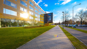 I čerství absolventi mají šanci na dobré uplatnění