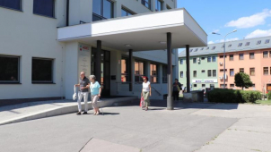 Studenti „zdravky“ obsadí od září i třetí a čtvrté podlaží