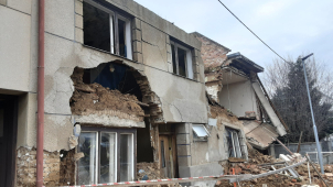 Dům určený k demolici šel nakonec k zemi bez cizího přičinění