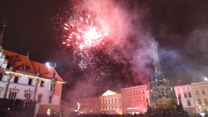 Petardy v centru města nechyběly