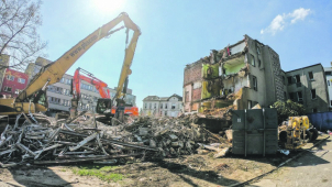 Začala demolice druhé interny, po 100 letech služby