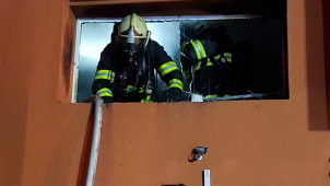 V rodinném domě v Mostkovicích hořelo