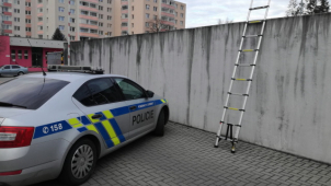 V Kojetínské ulici v Přerově včera hořelo