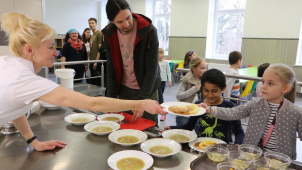 Na Základní škole Svatoplukova se dočkali nové jídelny