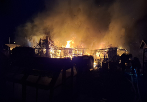 Stovka výjezdů: požáry, záchrana lidí i zvířat, bouračky a vichřice