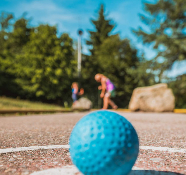 Ve Vésce dnes proběhne turnaj v minigolfu