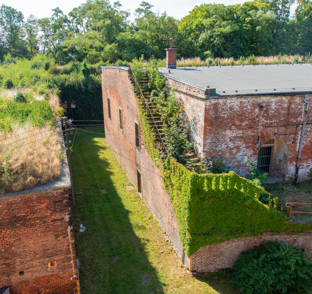 Fakultka opravuje část fortu Tafelberg. Rozšiřuje archiv