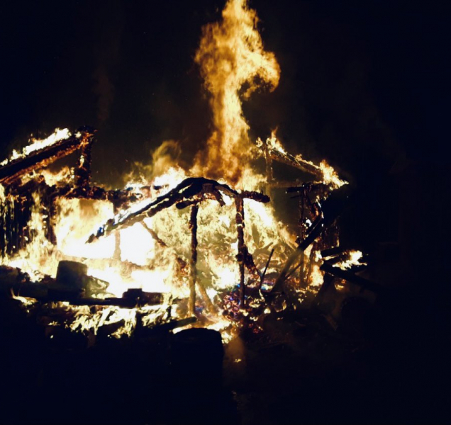 V Bělé pod Pradědem vyhořela budova