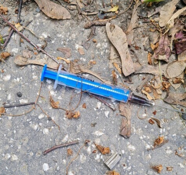 Olomoučtí strážníci v ulicích opět odklízeli injekční stříkačky