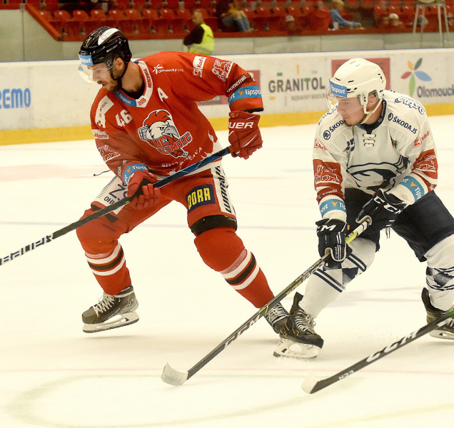 Hokejisté HC Olomouc padli v Budějovicích