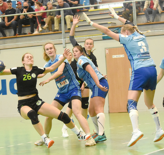 Házenkářky DHK Zora přejely Stupavu