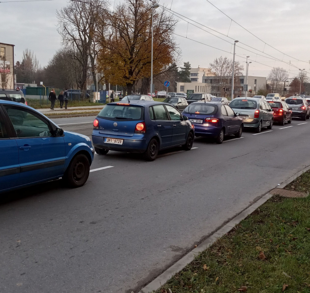 Nejzatíženější cesty v kraji? U Globusu i na Velkomoravské