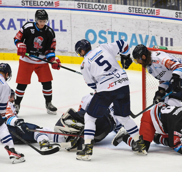 Hokejisté HC Olomouc remizovali ve Vítkovicích
