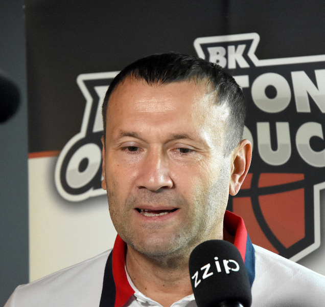 BK REDSTONE odvolal trenéra, po třech kolech