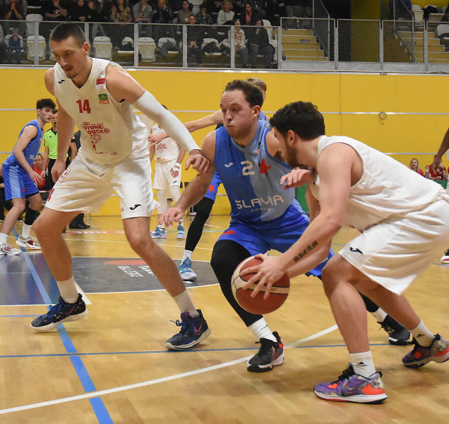 BK REDSTONE vyrazí k Sokolům pro první venkovní výhru