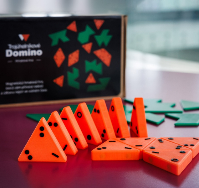 Trojúhelníkové domino pomůže nevidomým