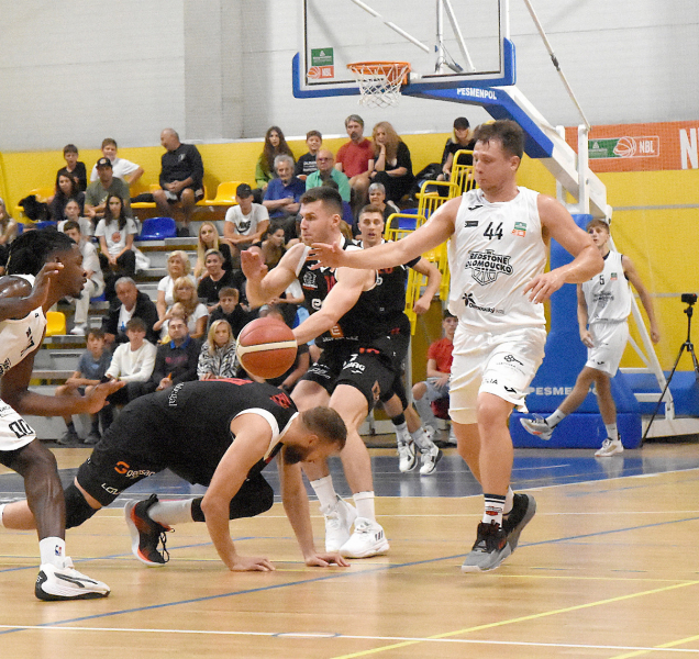 Basketbalisté BK REDSTONE zaspali v Kolíně úvod