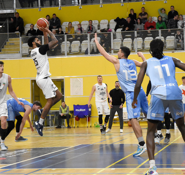 Basketbalisté BK REDSTONE mají doma Písek