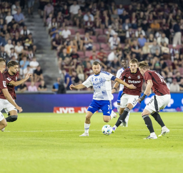 Fotbalisté SK Sigma padli na Spartě, měli dva vyloučené