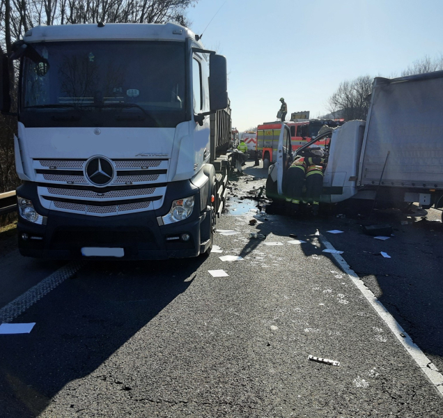 Nehoda na D35 uzavřela směr na Mohelnici