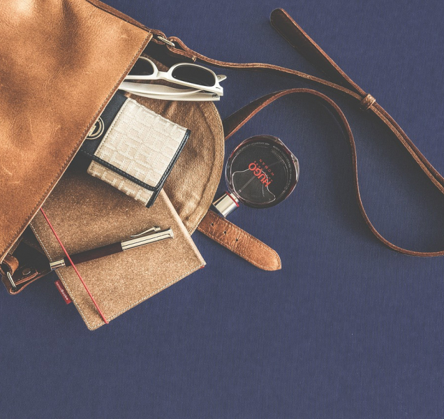 Zloději během včerejška vykradli v Olomouci hned tři auta