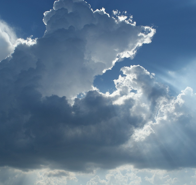 Začátek týdne přinese chladnější počasí, občas i s deštěm