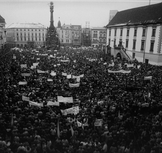 Oslavy 30 let svobody v Olomouci? Výstavy, koncerty i setkání