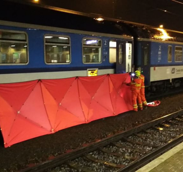 Na olomouckém hlavním nádraží skočil člověk pod vlak