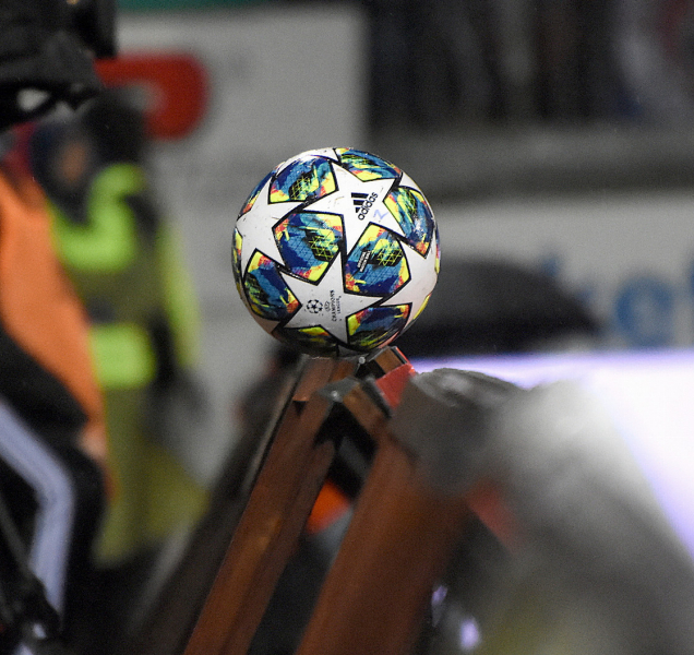 Opatření zastavila fotbal, trénují jen profesionálové