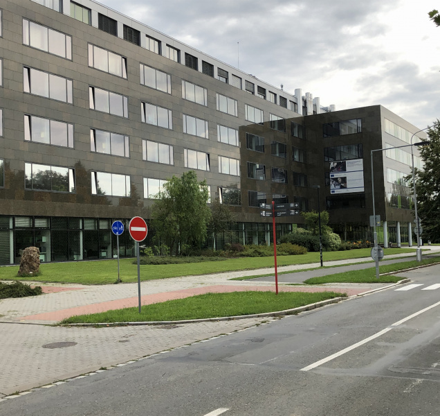 Pozitivní test na koronavirus u studenta UP