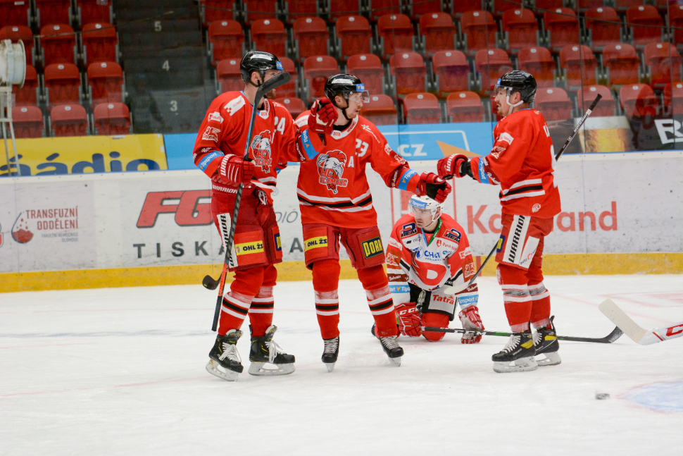 Hokejisté HC Olomouc doma nastříleli Třinci šestku