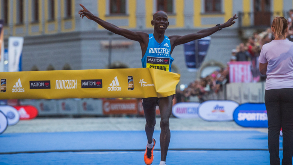 Rekordní Mattoni 1/2Maraton Olomouc v africké režii. České maximum zaběhla Eva Vrabcová-Nývltová 