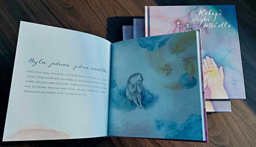 Když chybí křídlo: příběh andělky pomáhá nemocným dětem