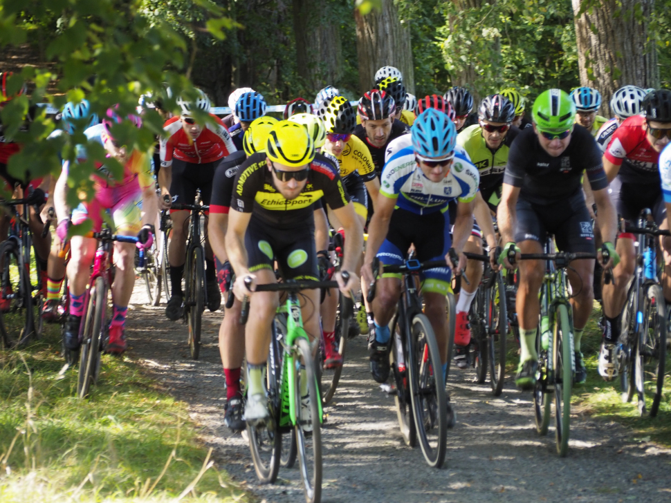 Náměšť patřila cyklokrosařům a bikerům